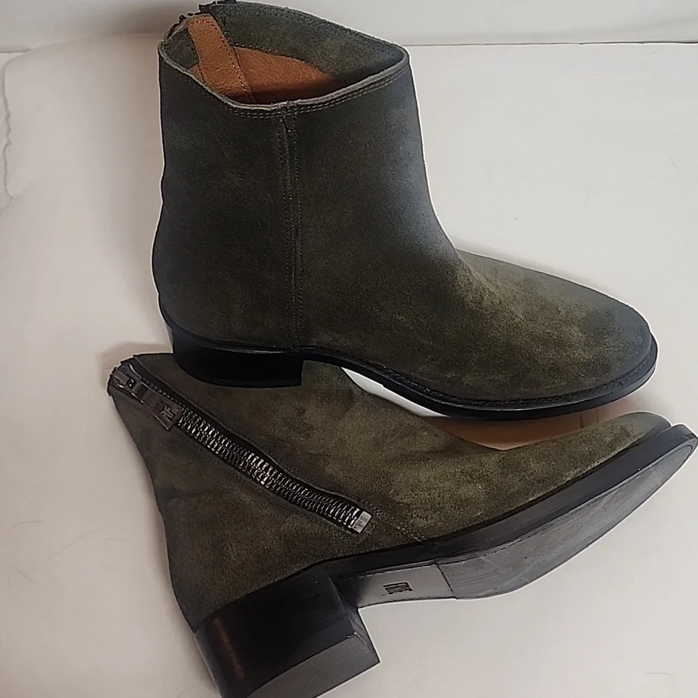 Frye Distressed Gorgeous Olive Suede Side Zip Ankle Quality Bootie Boots Size 8B - Picture 13 of 15